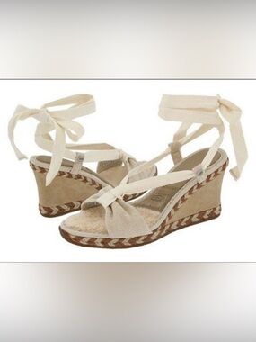 Authentic UGG Austrailia Cream AMELIE Ankle Wrap Wedge Shoes Size 9